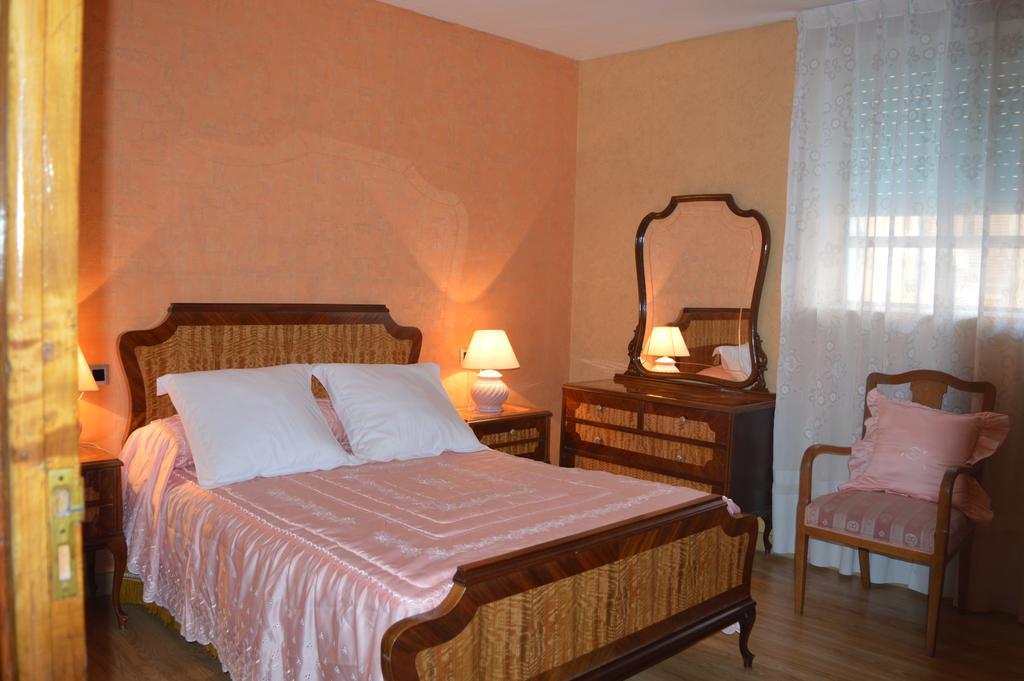 Casa Rural Los Llaganos Villaturiel 外观 照片